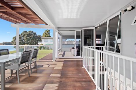 Photo of property in 40 Roretana Drive, Athenree, Katikati, 3177