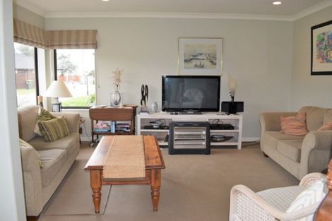 Photo of property in 4 Ian Peter Way, Otaki, 5512