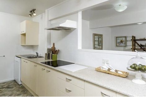 Photo of property in 59 Sunnynook Road, Forrest Hill, Auckland, 0620