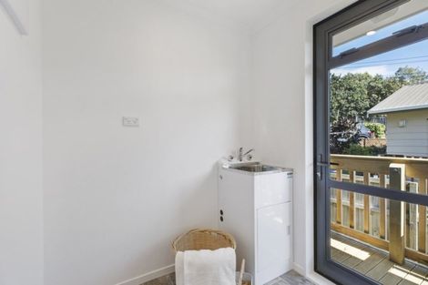 Photo of property in 13 Waiora Road, Stanmore Bay, Whangaparaoa, 0932