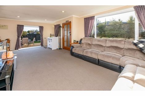 Photo of property in 8 Lindon Street, Rangiora, 7400