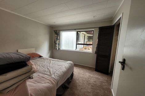 Photo of property in 6 Pioneer Grove, Silverstream, Upper Hutt, 5019