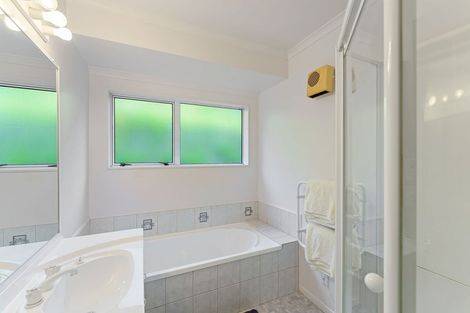 Photo of property in 227 Huia Street, Waikanae, 5391