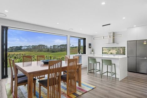 Photo of property in 225d Amreins Road, Taupaki, 0782