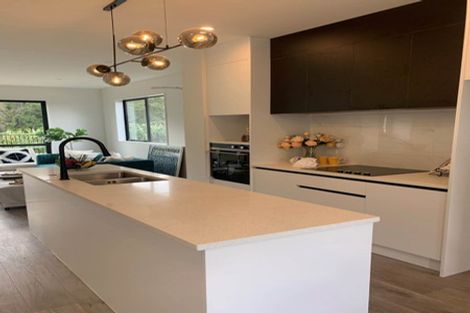 Photo of property in 7 Whawhaki Lane, Kumeu, 0810