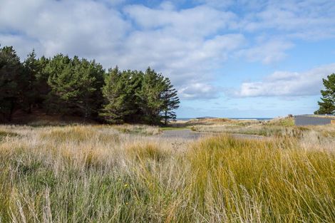 Photo of property in 28 Reefview Way, Flat Point, 5883