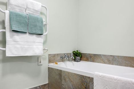 Photo of property in 6 Nyoli Street, Northcote, Christchurch, 8052