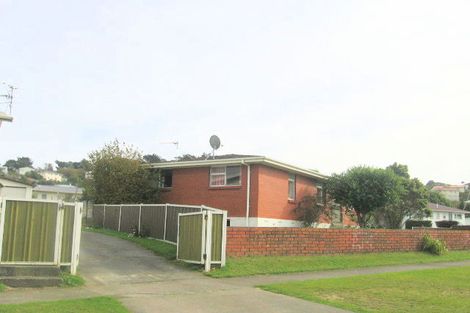 Photo of property in 35 Conclusion Street, Ascot Park, Porirua, 5024