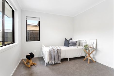 Photo of property in 19 Hayward Place, Ohauiti, Tauranga, 3112