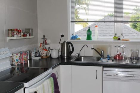 Photo of property in 3/155 Shakespeare Road, Milford, Auckland, 0620