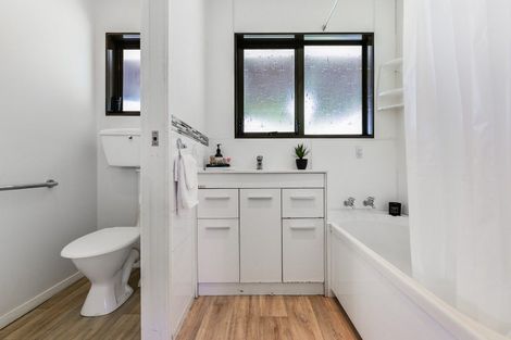 Photo of property in 11 Wha Street, Frankton, Hamilton, 3204