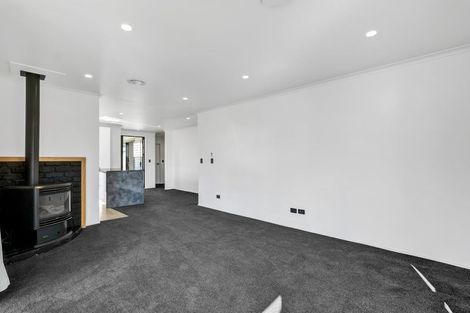 Photo of property in 115 Mangorei Road, Merrilands, New Plymouth, 4312