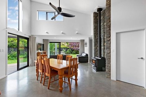 Photo of property in 20 Adamson Drive, Arrowtown, 9302