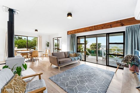 Photo of property in 22 Kawau View Road, Snells Beach, 0920