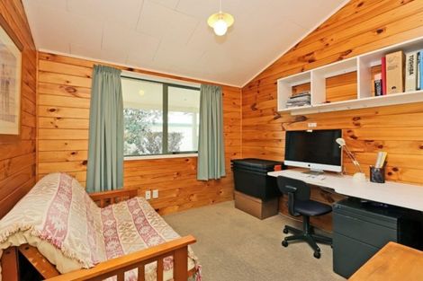 Photo of property in 8a Nimon Street, Havelock North, 4130