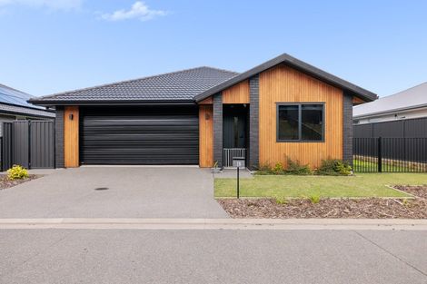 Photo of property in 2b Kauri Lane, Omokoroa, 3114