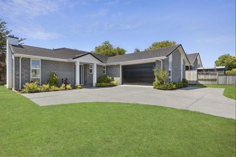 Photo of property in 22 Clare Street, Cambridge, 3434