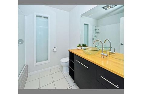 Photo of property in 6 Gills Avenue, Papakura, 2110