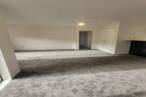 Photo of property in 5 Woodlark Close, Weymouth, Auckland, 2103