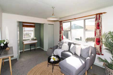 Photo of property in 78 Victoria Street, Carterton, 5713