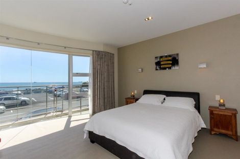 Photo of property in Quarterdeck, 3/4 Buller Street, New Plymouth, 4310