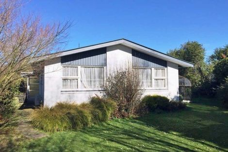 Photo of property in 10 Flower Street, Bryndwr, Christchurch, 8053