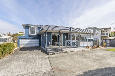 Photo of property in 3 Tui Road, Raumati Beach, Paraparaumu, 5032