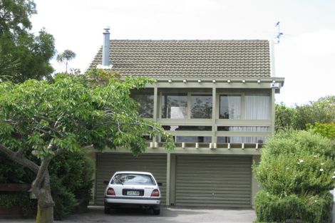 Photo of property in 7 Kirkdale Place Avonhead Christchurch City
