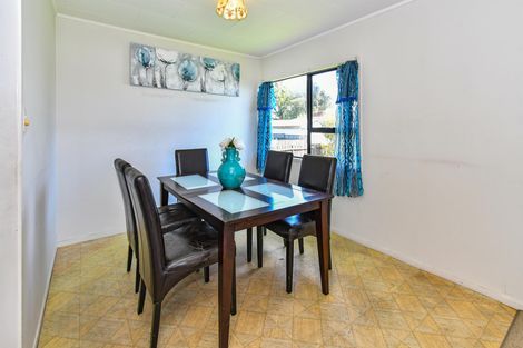 Photo of property in 129 Finlayson Avenue, Clendon Park, Auckland, 2103