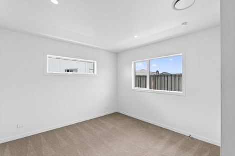 Photo of property in 2 Mohaka Street, Poraiti, 4112