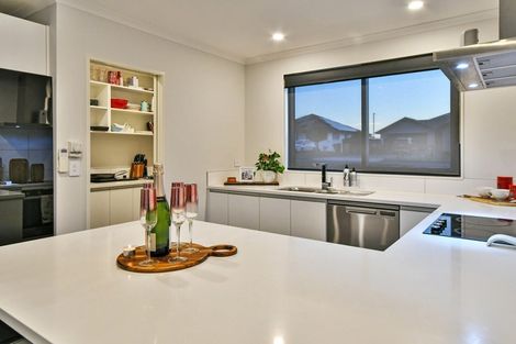 Photo of property in 1 Helenvale Crescent, Pokeno, 2402