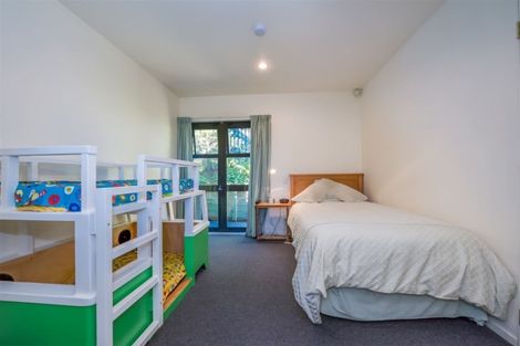 Photo of property in 100 Viewmont Drive, Harbour View, Lower Hutt, 5010