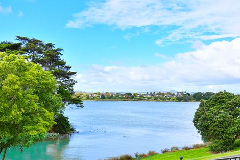 Photo of property in 16 Crannich Place, Wattle Downs, Auckland, 2103