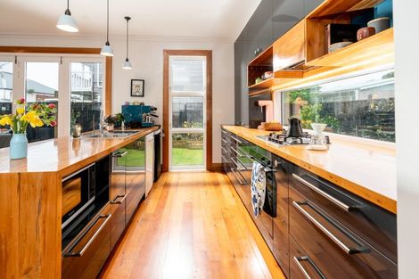 Photo of property in 75 Miramar Avenue, Miramar, Wellington, 6022