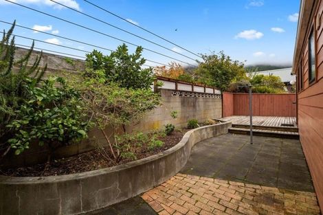 Photo of property in 45b Larsen Crescent, Tawa, Wellington, 5028