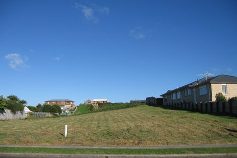 Photo of property in 8 Barrett Drive, Waikanae Beach, Waikanae, 5036