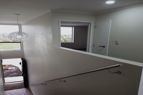 Photo of property in 5 Karokaro Road, Takanini, 2112
