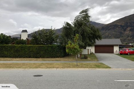 Photo of property in 20 Sylvan Street, Lake Hayes, Queenstown, 9304