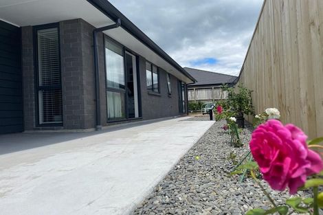 Photo of property in 5 Nottingham Road, Omokoroa, 3114