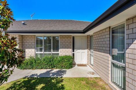 Photo of property in 11 Patu Way, Patumahoe, Pukekohe, 2679