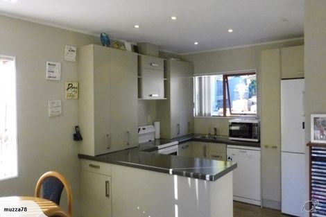 Photo of property in 4 William Hadlow Place, Hatfields Beach, Orewa, 0931