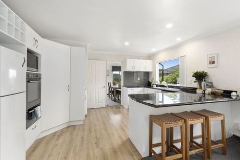 Photo of property in 37 Spyglass Lane, Whitby, Porirua, 5024