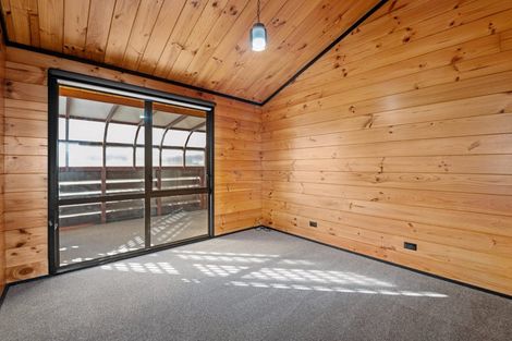 Photo of property in 33 Richmond Avenue, Richmond Heights, Taupo, 3330