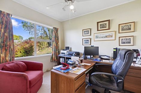 Photo of property in 493 East Coast Road, Murrays Bay, Auckland, 0630