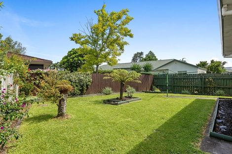 Photo of property in 19 Sturges Road, Henderson, Auckland, 0612