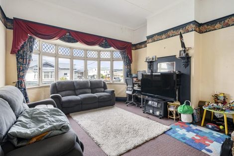 Photo of property in 12 Wha Street, Lyall Bay, Wellington, 6022