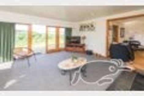 Photo of property in 37 Karewa Street, Castlecliff, Whanganui, 4501