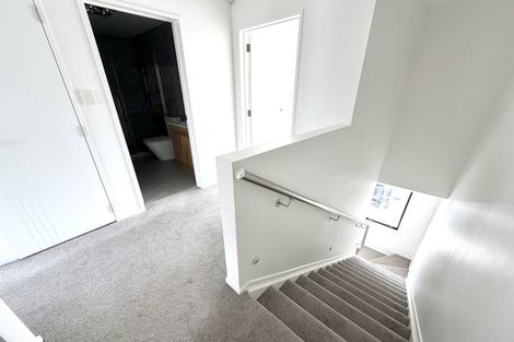 Photo of property in 75 Papatupu Way, Kumeu, 0810
