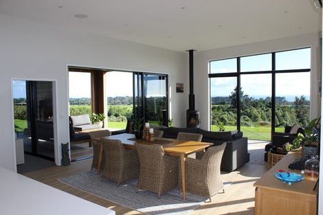 Photo of property in 6 Ekuarangi Place, Kaitake, New Plymouth, 4374