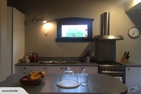 Photo of property in 124 Russell Terrace, Berhampore, Wellington, 6023